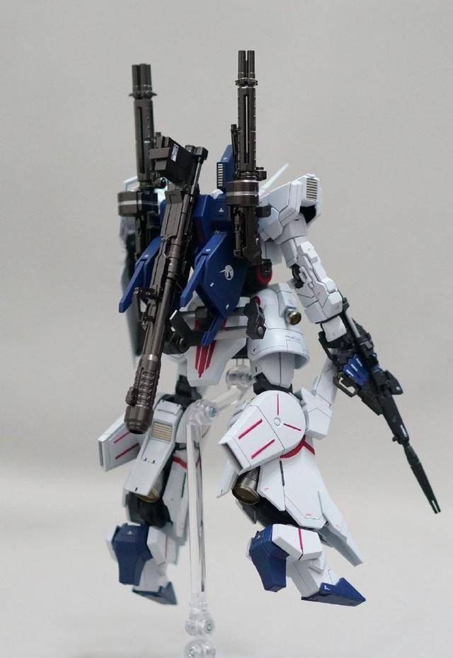 rx-0独角兽高达是《机动战士高达uc》中的机体,宇宙世纪0096年巴纳吉