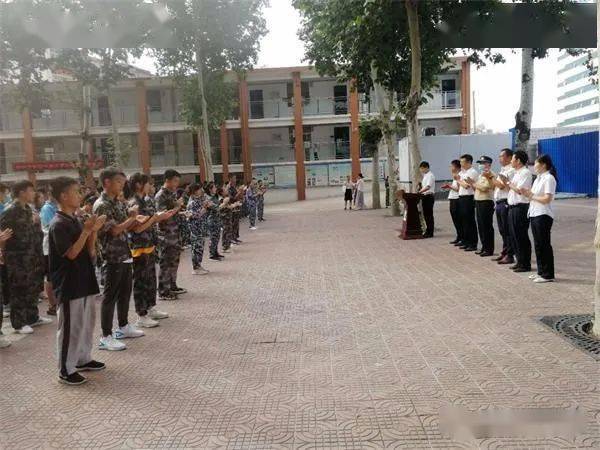 开云网址-
【校园新闻】市实验中学举行九年级军事夏令营开营仪式