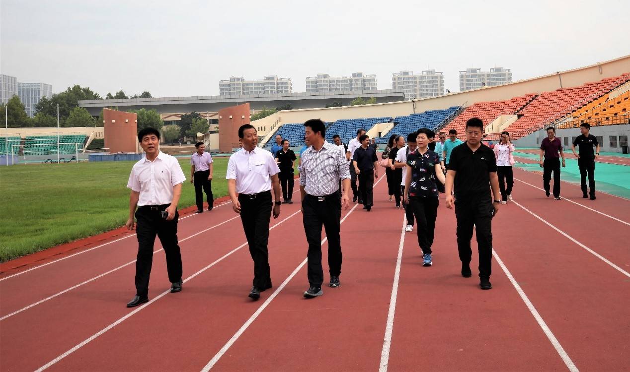 国家体育总局副局长李颖川一行到山东体育学院考察