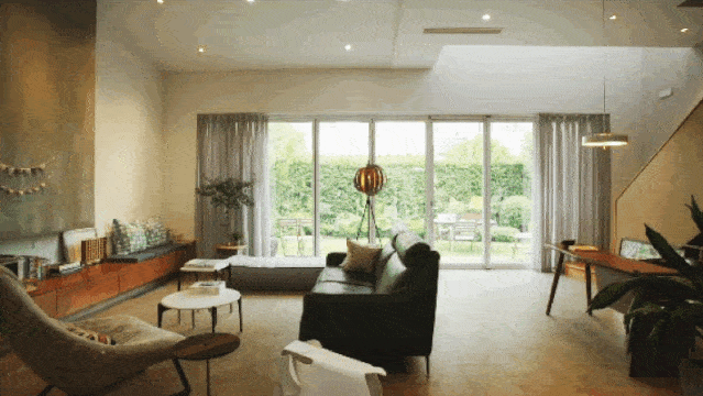 阿加莎|在阿加莎的剧本里成长，上海夫妻用“凶器”道具装饰家