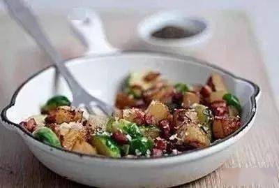 绿叶菜隔夜硝酸盐含量过高 5b9fdd7347fa412685ef2c1e9db71f8f.jpeg