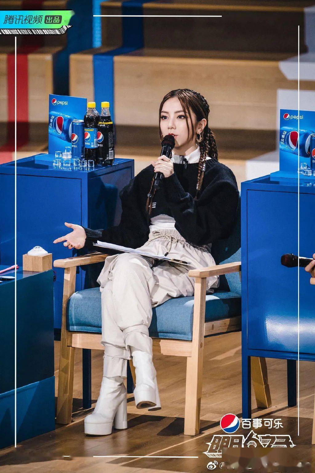 密室|和G.E.M.邓紫棋玩密室有意思，被她安利的小蓝瓶更有意思！