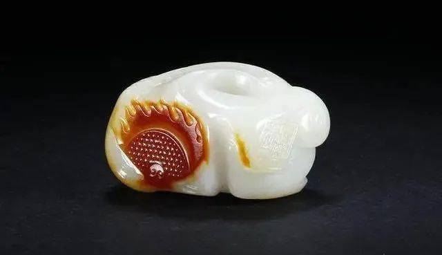 天价|2210万成交！这块天价籽料，火了！