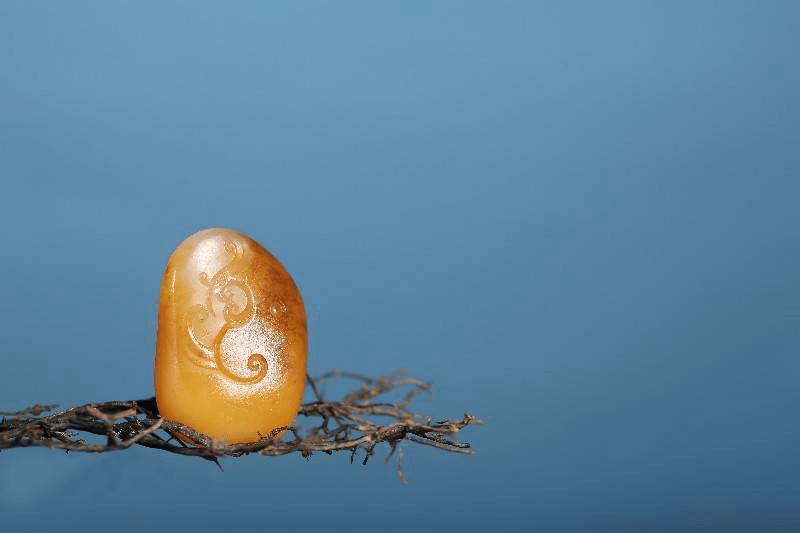 天价|2210万成交！这块天价籽料，火了！