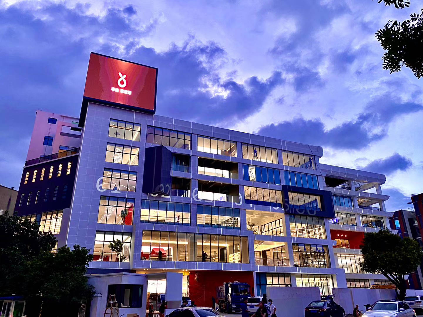 直播|单场带货12亿！快手直播一哥辛巴将在全国布局七大直播基地