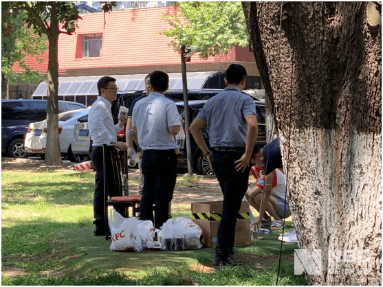 报价|第三批药品集采现场：近200家药企肉搏，有品种报价1分钱，有品种降价90%