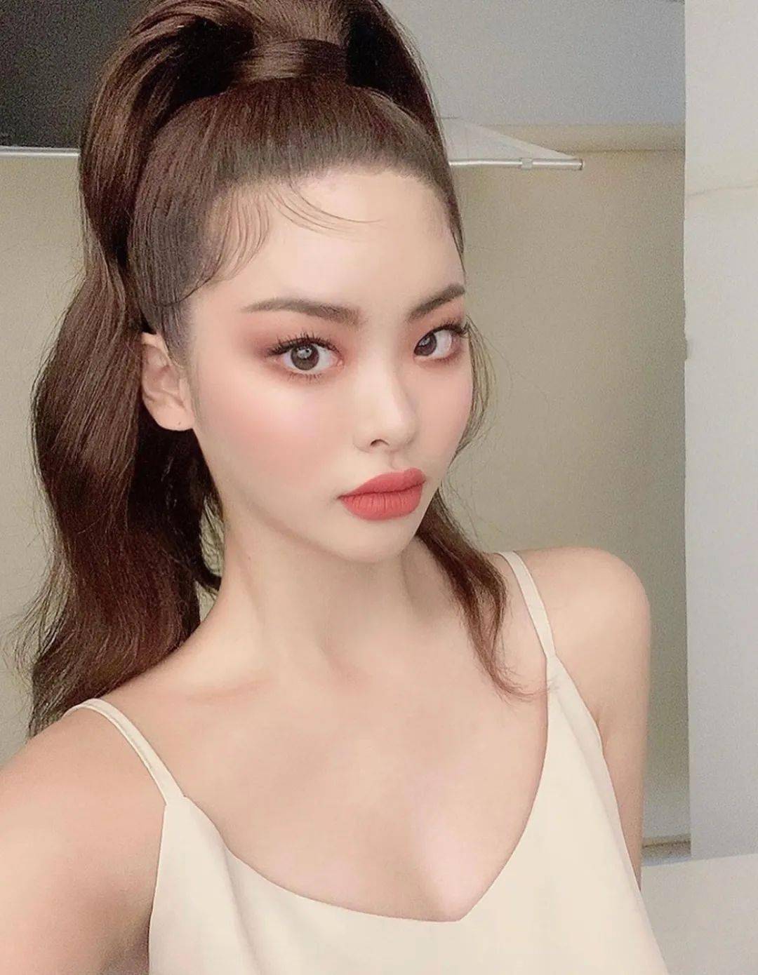 头发|换个发型 = 整容 ？这3款发型，太太太撩人 ！