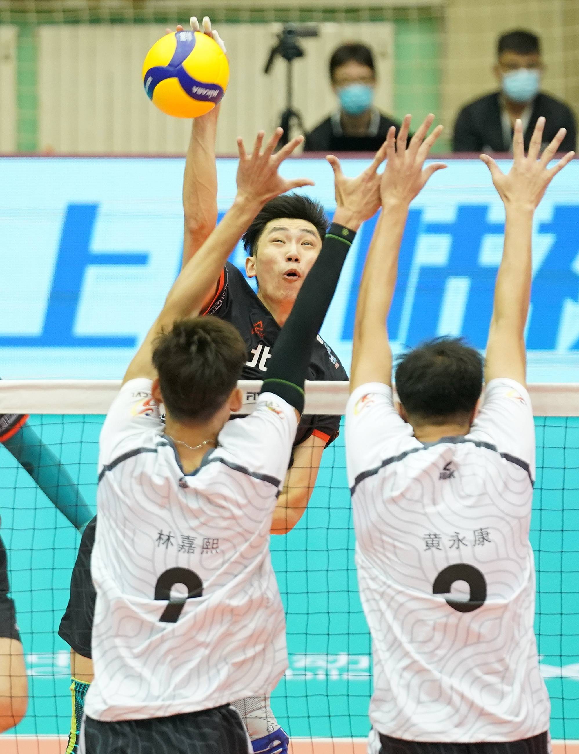 汽车队|排球——男排超级联赛：北京胜广东