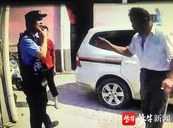 老奶奶|炎夏老人迷路，民警和好心人助其回家！