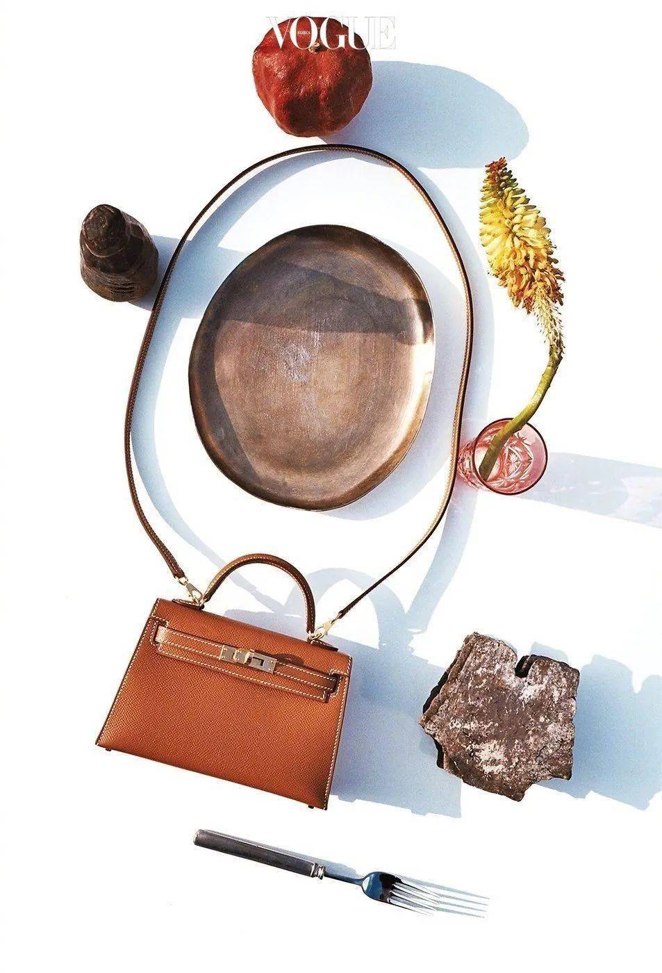 质感|如何选择值得投资的经典款包袋？这组包袋大片就是答案 ~ ?