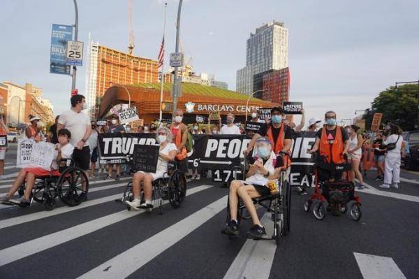 防疫|美国纽约民众“为死者游行” 抗议联邦政府防疫不力