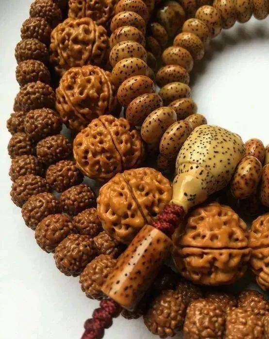 珠子|手串的搭配变迁，是我逝去的青春......