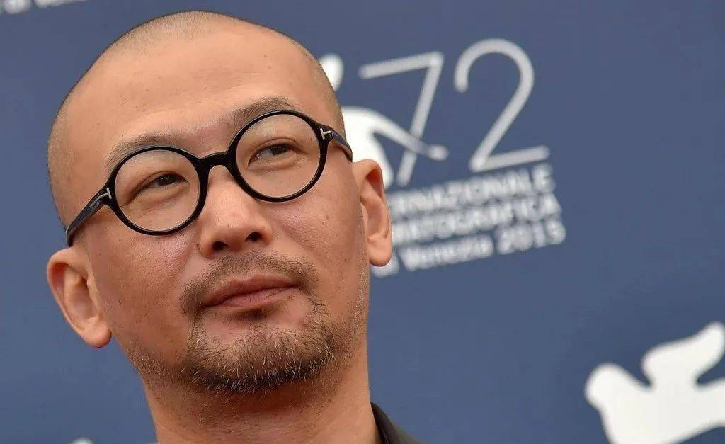 管虎：顺流而下