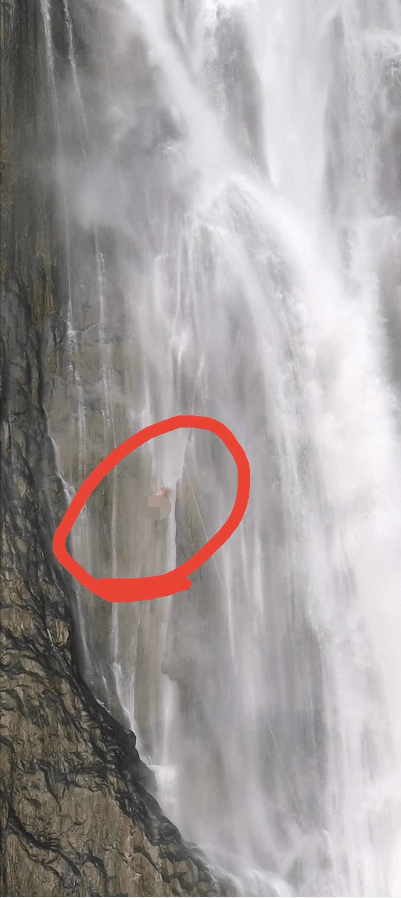 两驴友挑战网红瀑布，悬挂半腰19小时，1人死亡