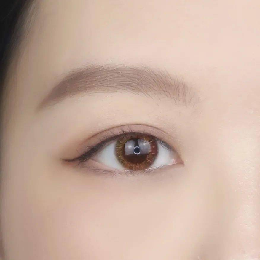 眼影|眼睛好看的女生,都比你多做了这一步!