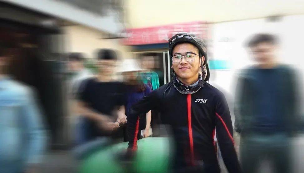 痛心!骑行穷游可可西里的95后小伙已离世