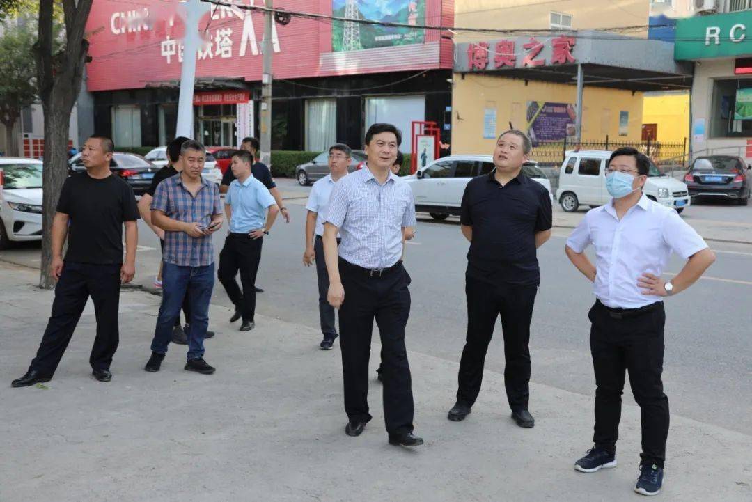 县委常委,宣传部长李鹤宾带队开展文明城市创建"徒步行"活动