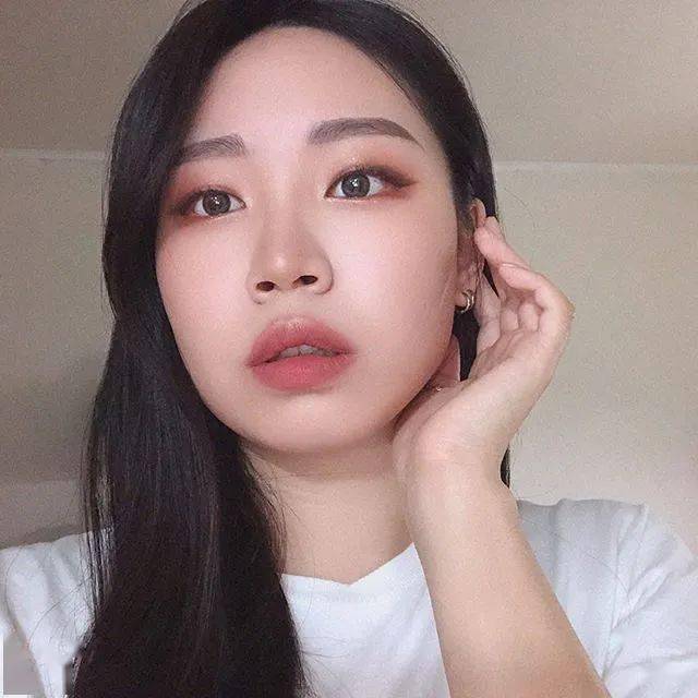 眼线|姜涩琪的眼妆迷倒了我，学习单眼皮怎么画都好看的秘诀