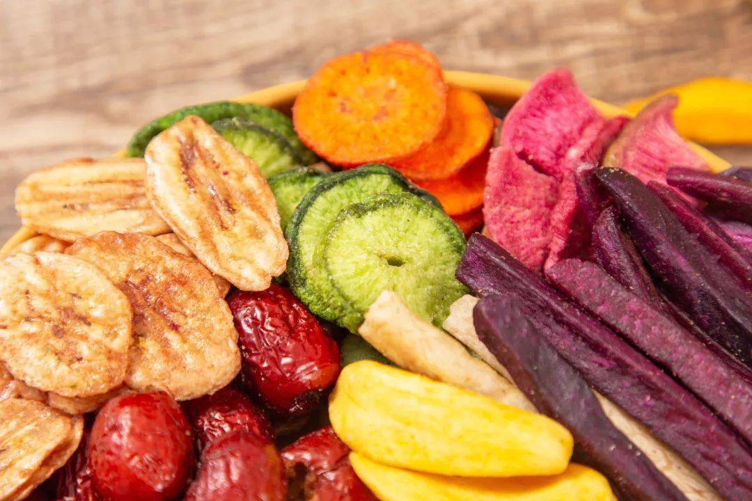 口感|12种口味征服你挑剔的味蕾！帮你扔掉垃圾食品！健康营养的综合果蔬脆