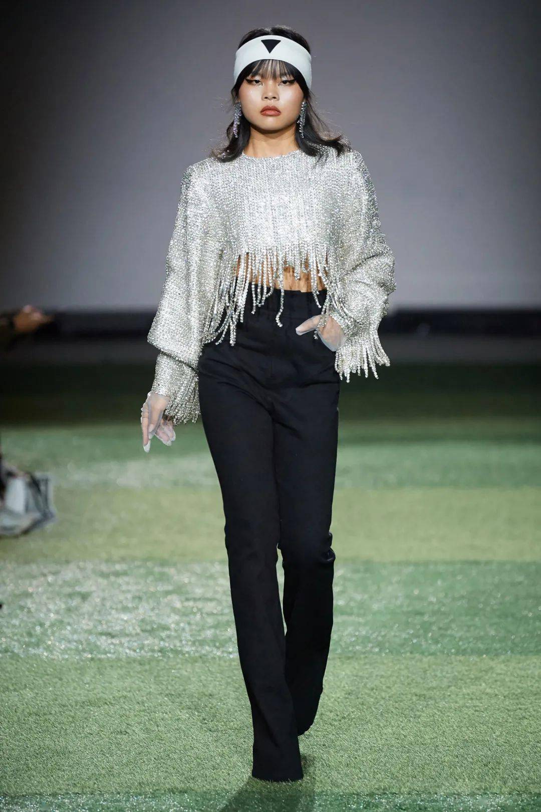 Cindy|不要让“白幼瘦”毁掉中国女孩！