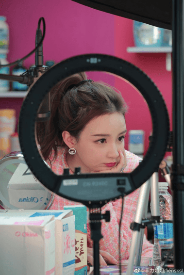 直播|5小时带货超3亿！雪梨：不担心直播风口过去，我才三十而已