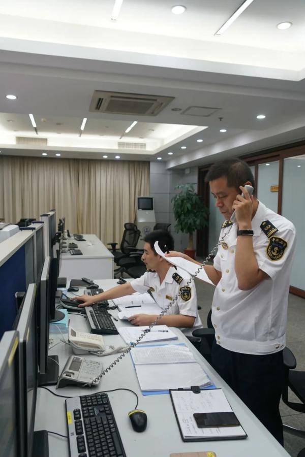 突发|突发！台湾海峡发生事故，12人失踪