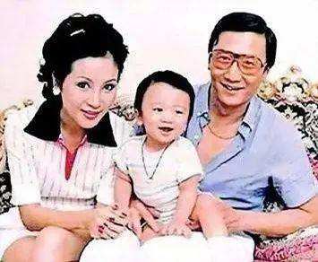 张柏芝|40岁的谢霆锋，变了