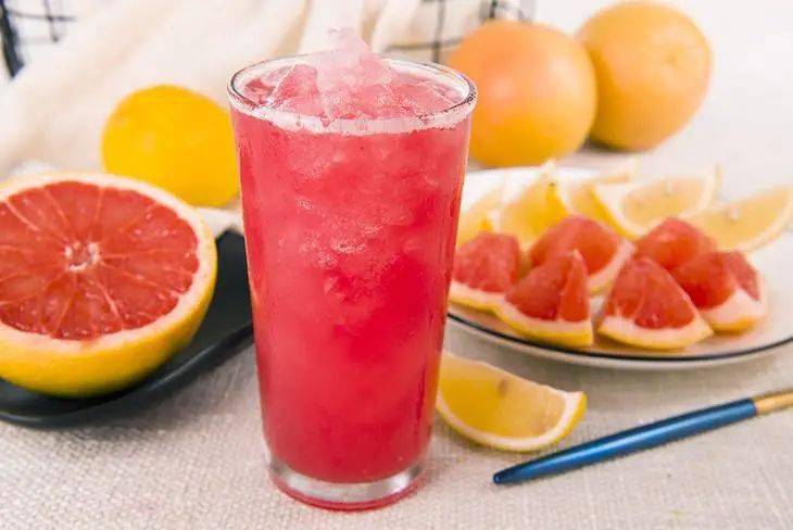 如何做水果饮品 47d8acd450924bf4927920dfc81dd5f5.jpeg