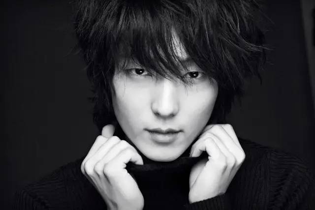 花美男|李准基用了15年，让人不再关注他的美貌