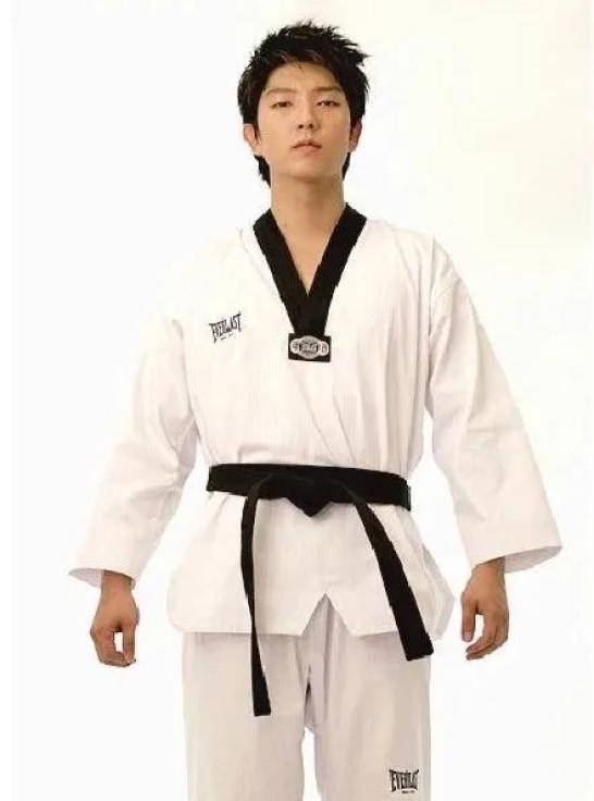 花美男|李准基用了15年，让人不再关注他的美貌