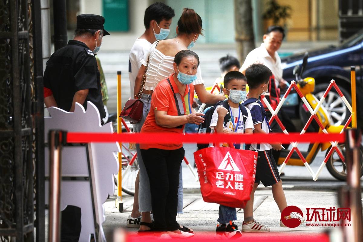 中小学|今天，武汉市2842所中小学幼儿园的139.9万学生全面开学