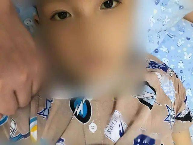 超超|医生怀疑被投毒！外公懊悔：没想到差点要了孩子的命【注意】8岁男孩全身发黄