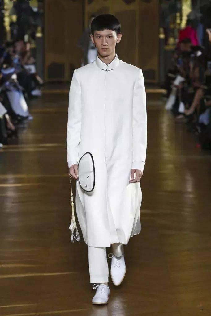 长衫|《德云斗笑社》“一哥”选拔赛！藏在大褂/长衫里的秘密。