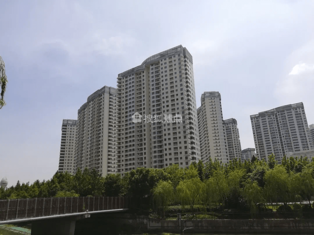 电话不接,户型有变,价格上涨的【百汇园】三期在"悄悄