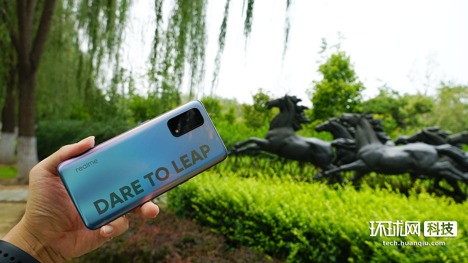 realme|realme真我X7 Pro首发体验：非常轻快，颜值不赖