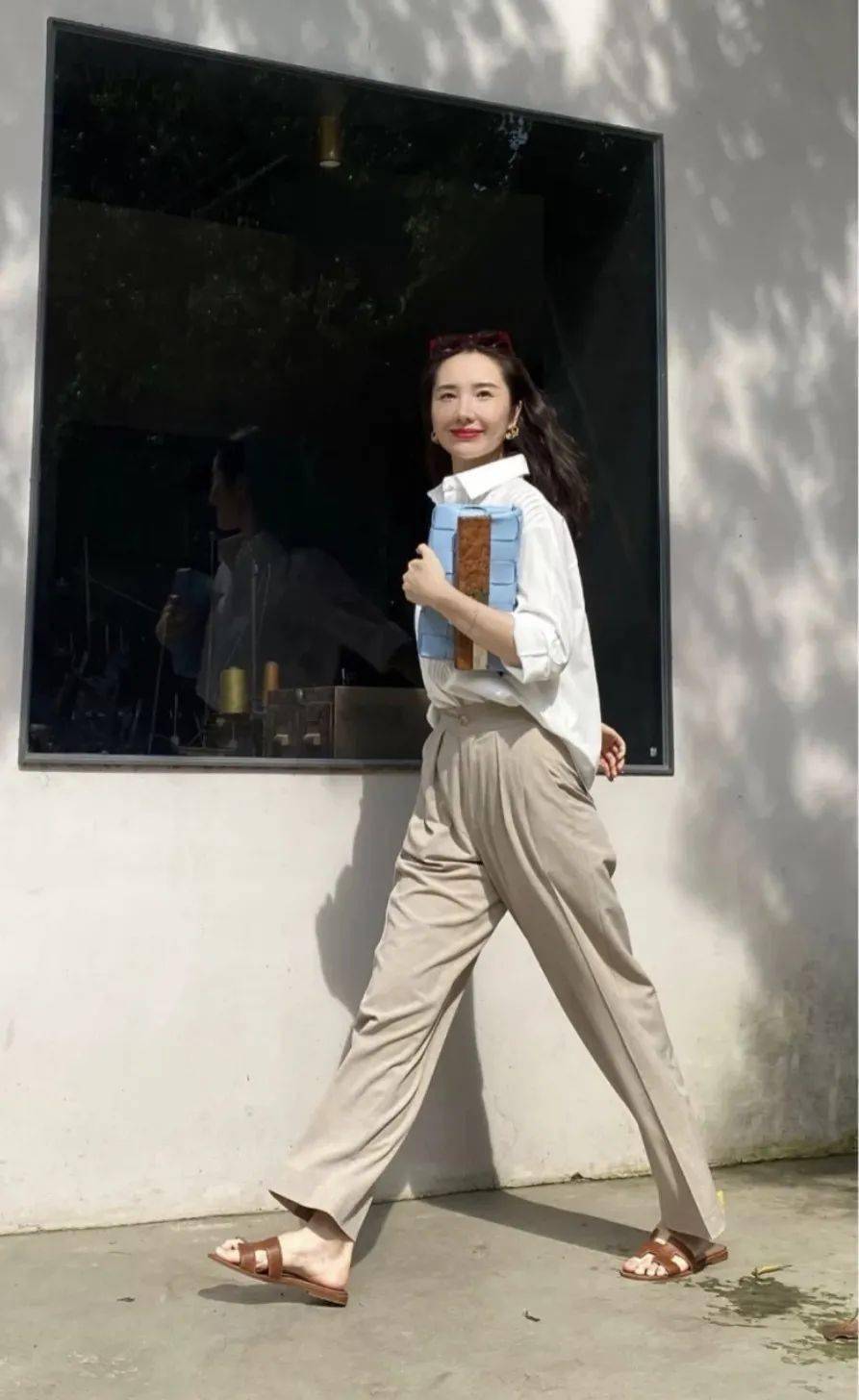 杜华|为什么霍汶希一出现，杜华女士就成了“华华子”？