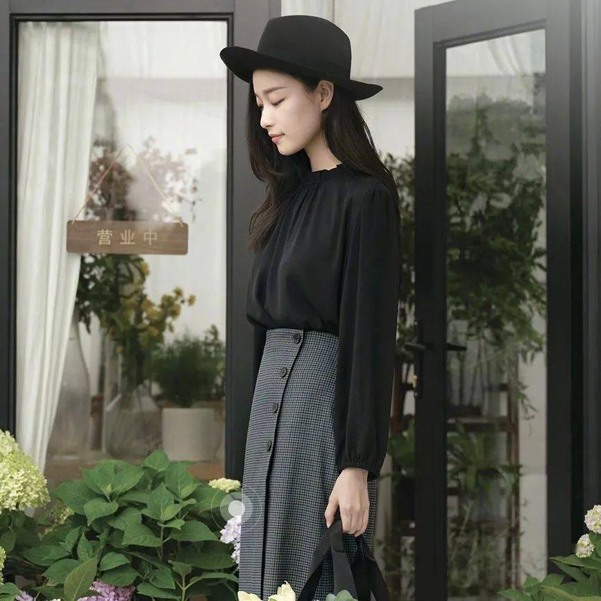 品牌|为什么优衣库这么丑，还能被疯抢？