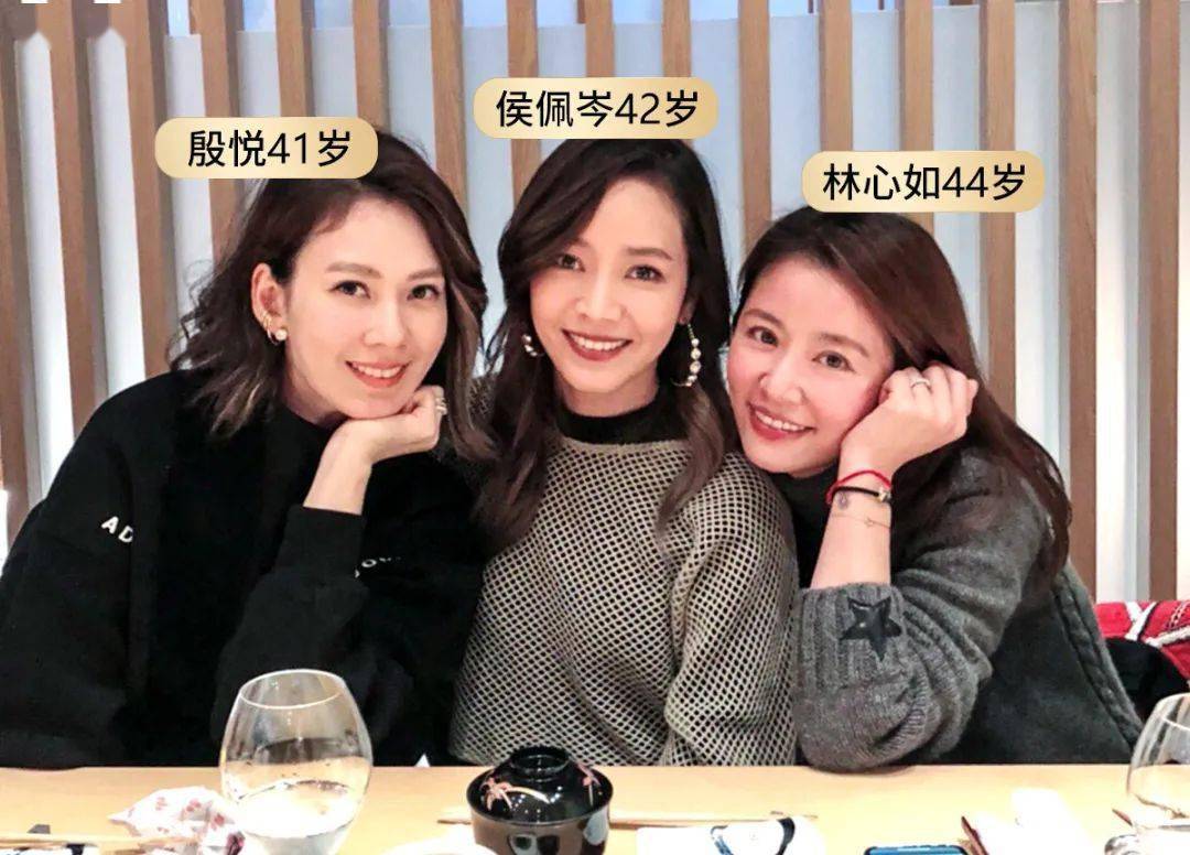 吴婉芳|53岁，她美成了高贵的典范