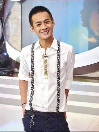 团体|帅气牙医突然火了！当年偶像团体已物是人非