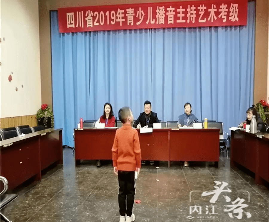 信阳小主持人口才培训学校_信阳电视台主持人吴晗(2)