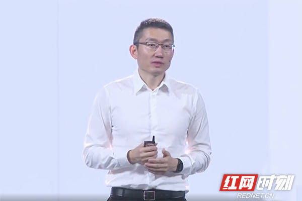 邱跃鹏|腾讯邱跃鹏：疫情推动新基建迈入爆发期，企业、政府加速“上云”