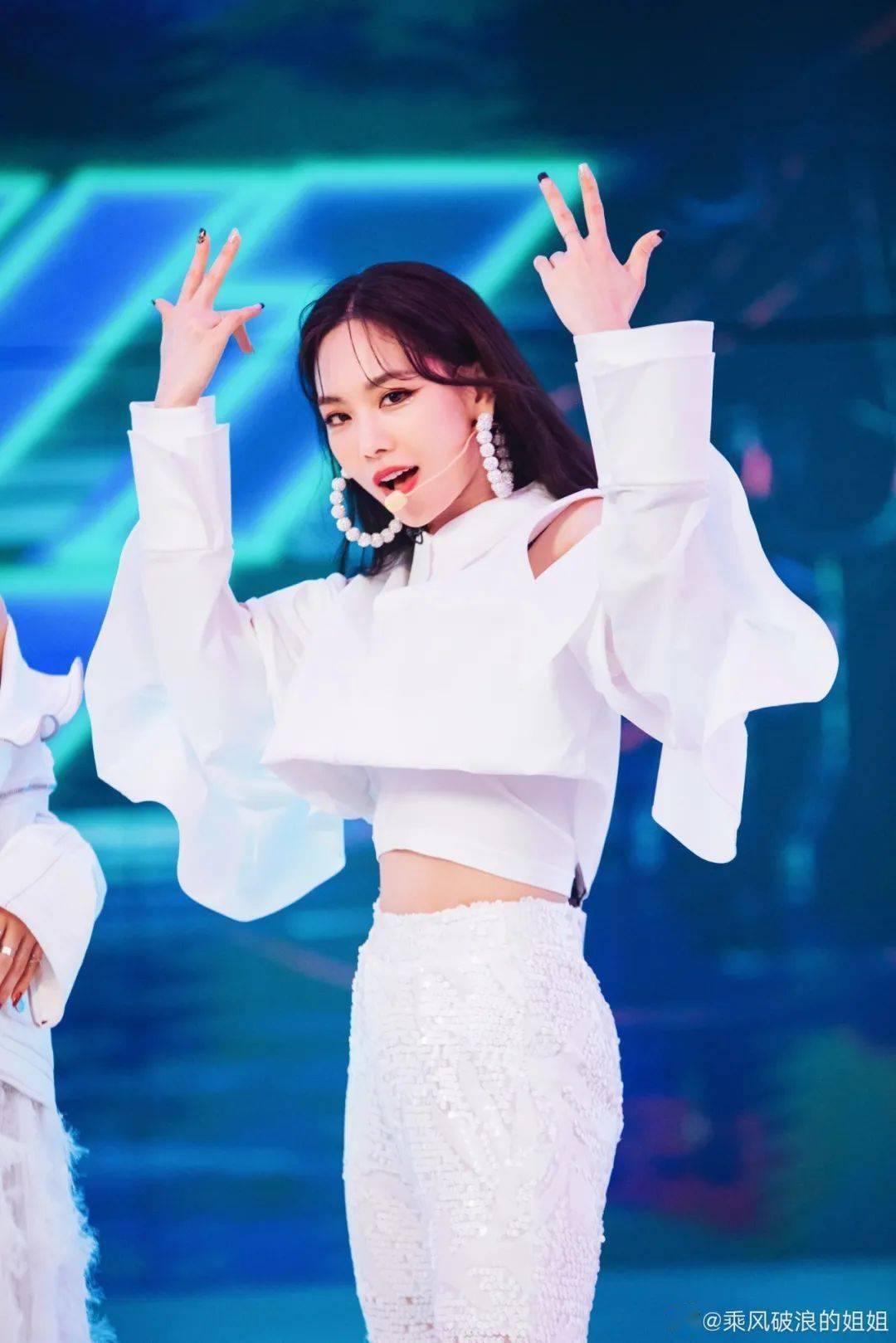 女明星|业务能力超强的女明星，没想到带起货来也这么牛！