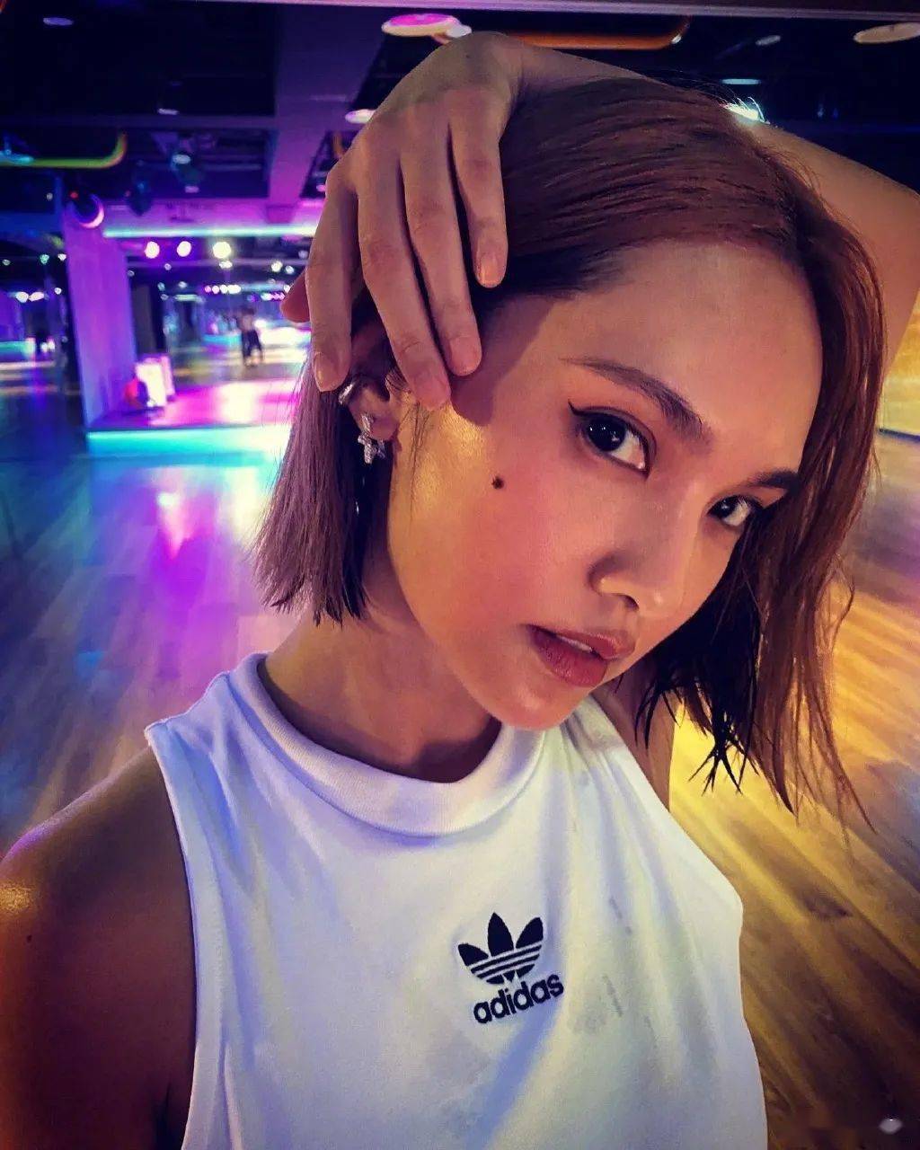 女生|金晨的点痣妆，长在了我的审美点上