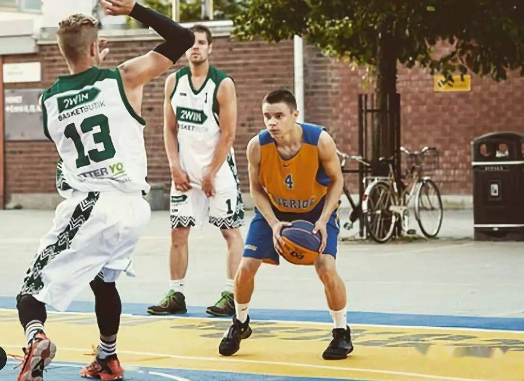 这个视频在美国居然比nba季后赛还火
