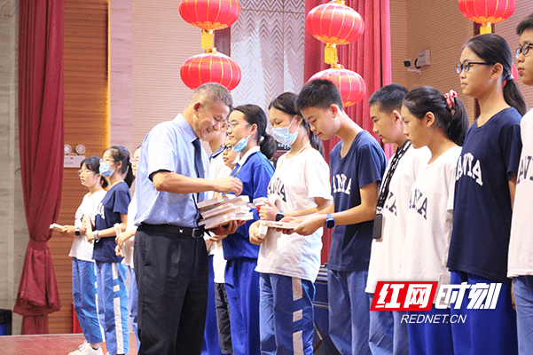 雨花区|普法助成长！雨花区检察院检察长送法进校园