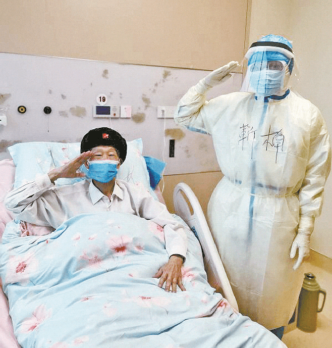 回眸丨3个月,20张图,记录白衣战士“战疫”温暖瞬间