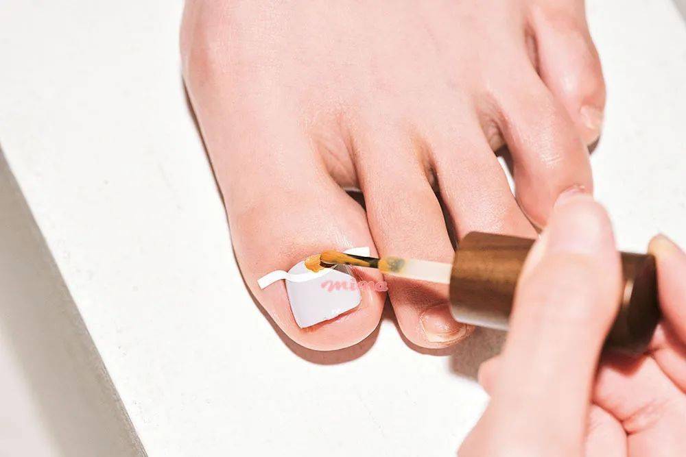 夏末|夏末时节 演绎极致的微色彩美甲