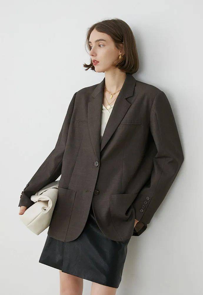 女生|早秋时髦，有这4件就够了