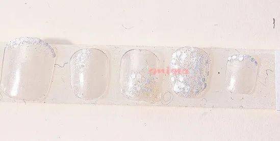 夏末|夏末时节 演绎极致的微色彩美甲