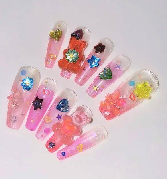 感觉|BLACKPINK新歌MV太好看，美甲比彩妆还惹眼！